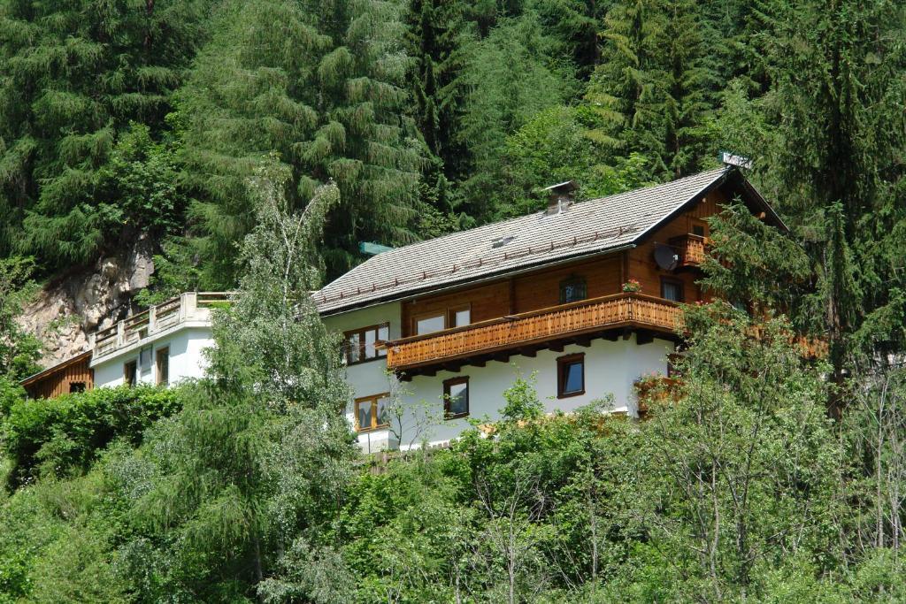 مبيت وإفطار هيليغنبلت Haus Marienheim المظهر الخارجي الصورة