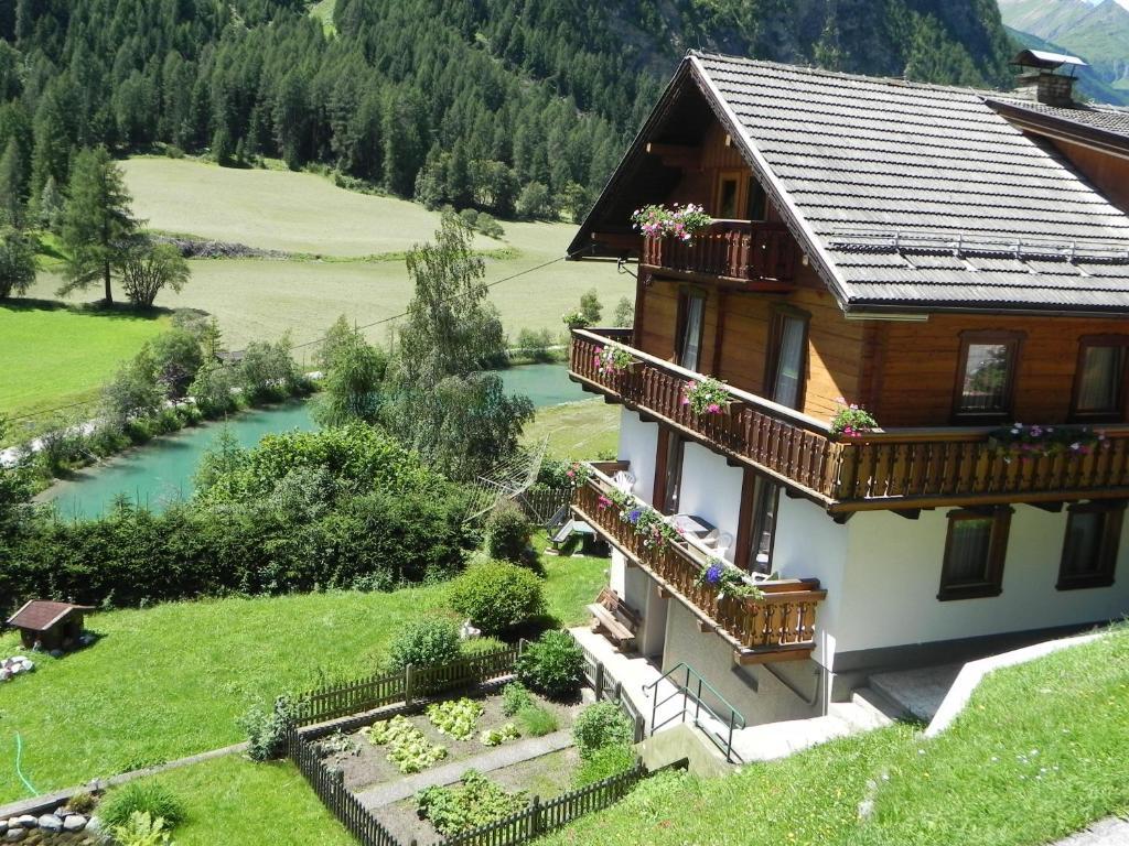 مبيت وإفطار هيليغنبلت Haus Marienheim المظهر الخارجي الصورة